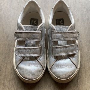 Veja kids sneakers (11/28)